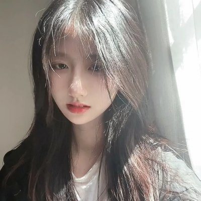 明天，我会成为谁的女友